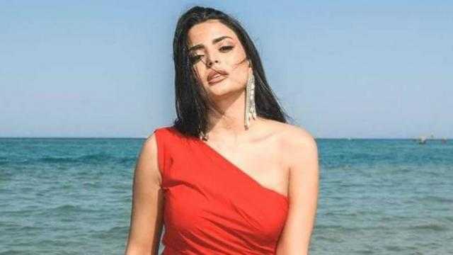 غدا.. أسماء جلال ضيفة على برنامج Abtalks مع أنس بوخش