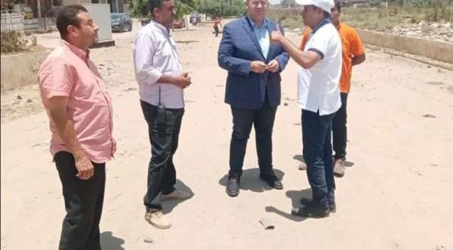 نائب محافظ الجيزة يتابع أعمال التطوير والرصف بالبدرشين