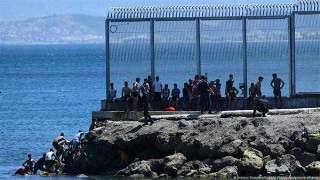 الأمم المتحدة تدعو إلى تحقيق في سقوط مهاجرين بين إسبانيا والمغرب