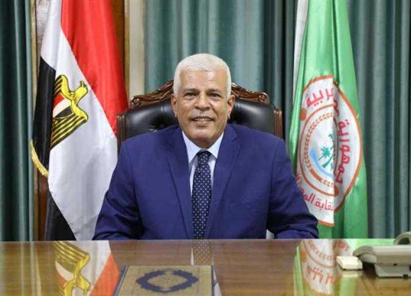 نقيب الزراعيين: توريد قصب السكر بـ 1100 جنيه للطن.. والبنجر بـ1000