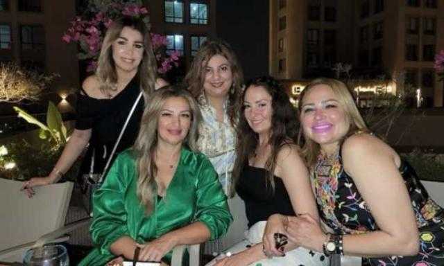 نرمين الفقى تحتفل بعيد ميلادها للمرة الثانية