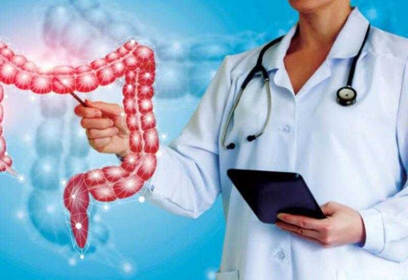 الصحة تكشف أعراض الإصابة بسرطان القولون.. بينها الإمساك