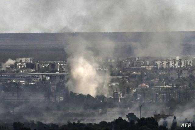 عمدة: مقتل 6 على الأقل في هجمات صاروخية في سلوفيانسك بأوكرانيا