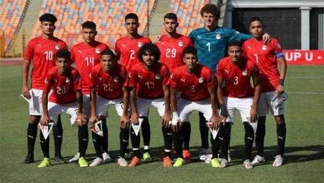 حازم إمام يحضر مواجهة منتخب الشباب أمام الإسماعيلي