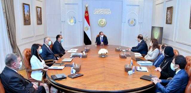 تفاصيل متابعة الرئيس السيسي «مؤشرات الأداء المالي للدولة خلال العام المالي 2021/2022»
