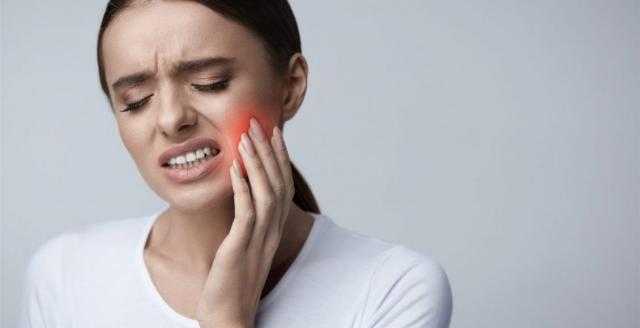 ما الذي يسبب آلام الأسنان بعد الحشو؟