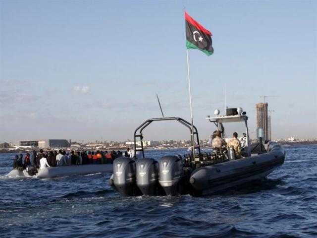 حرس السواحل الليبي ينقذ 114 مهاجرا في طريقهم نحو الشواطئ الأوروبية