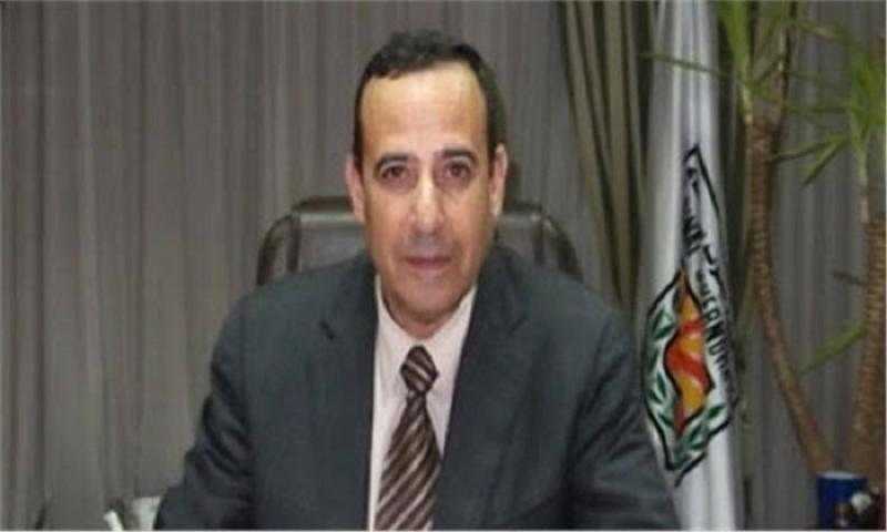 محافظ شمال سيناء يوجه بتقديم الخدمات المتنوعة للمنقولين من رفح بالعريش