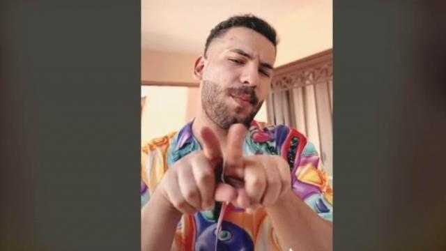 بعد ترويجه لـ ”أنا جوبك صاحبك وحبيبك”.. الجمهور يهاجم مُسلم: ”بتغني للمخدرات؟”