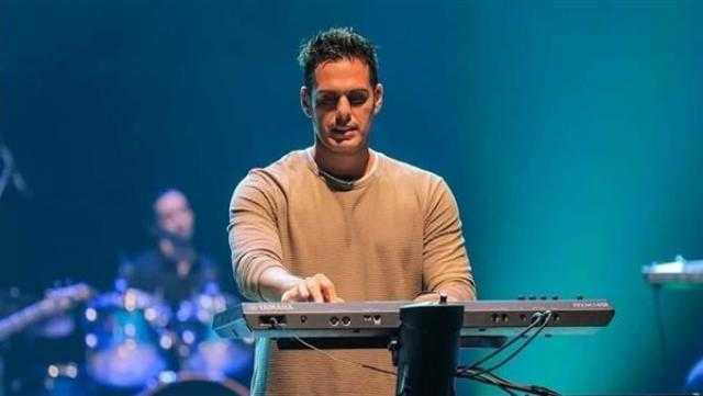 هشام خرما ينتهي من تسجيل الأغنية الرسمية لكأس العالم للمبارزة