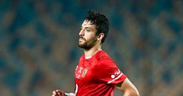 طاهر محمد طاهر يواجه شبح الغياب عن الأهلي أمام بيراميدز والزمالك