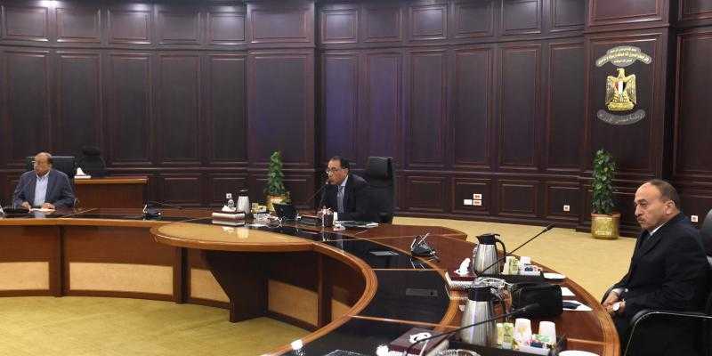 أبرزها إنشاء صندوق لقناة السويس وإصدار البطاقة من سن 15 عاما.. تفاصيل قرارات الحكومة اليوم