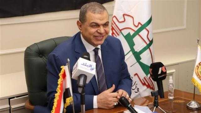 تعيين 24 شابًا والتفتيش على 137 منشأة في الوادي الجديد