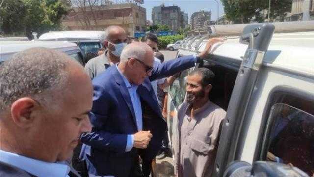 تكثيف الجولات على مواقف السيارات للتأكد من الالتزام بالتعريفة الجديدة في الجيزة