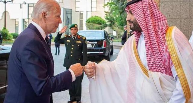 بايدن ومحمد بن سلمان يعقدان مباحثات ثنائية في قصر السلام بجدة