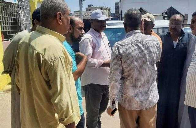 رئيس مركز أشمون بالمنوفية يتابع العمل بمواقف السيارات ومحطات الوقود | صور