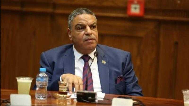 النائب سيد جمعة: توجيهات الرئيس السيسي بإزالة العوائق أمام المستثمرين يعطي قيمة إضافية للاقتصاد