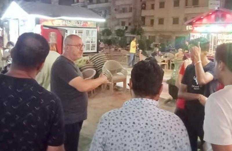 حملة لإزالة الإشغالات بشارع 306 في المنصورة