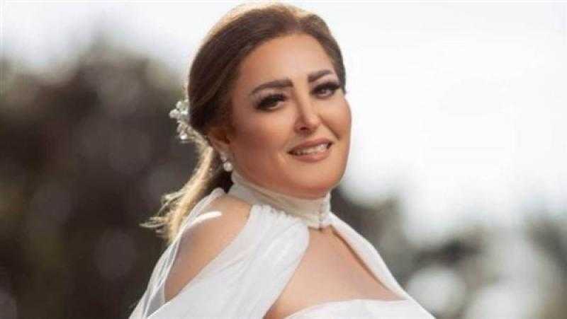 نهال عنبر تكشف حقيقة تعرض الفنان خالد زكي لوعكة صحية