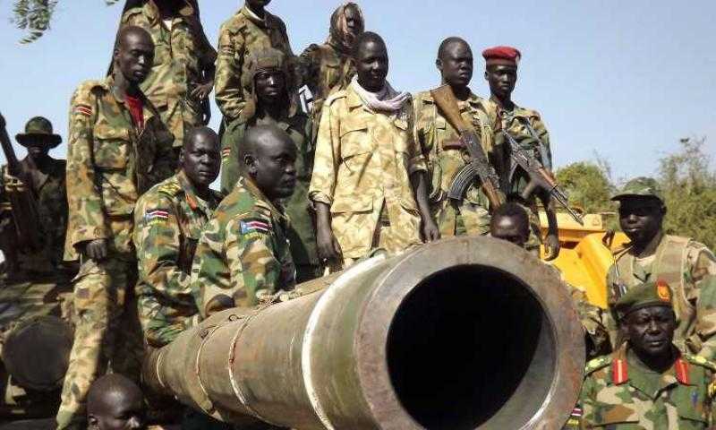 رئيس الأركان السودانى: القوات المسلحة لن تفرط فى أمن البلاد أو تماسكها