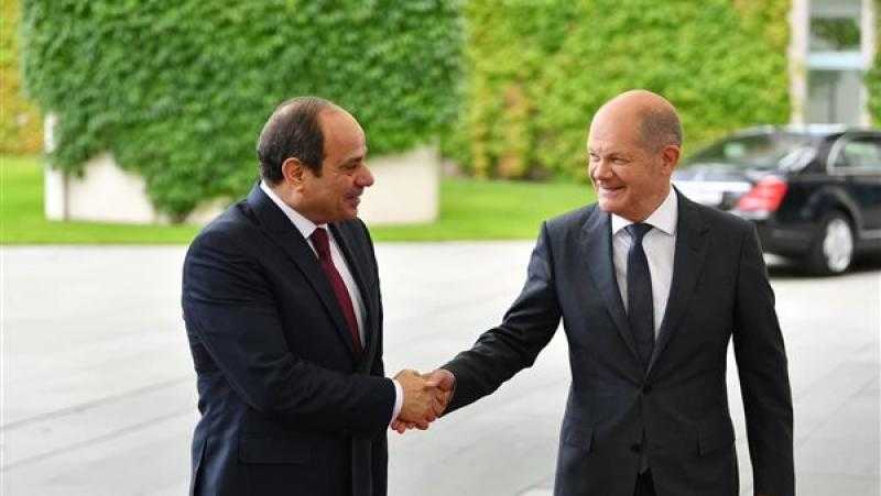 متحدث الرئاسة: الرئيس السيسي بحث مع المستشار الألماني التعاون في مجال الطاقة والغاز المسال