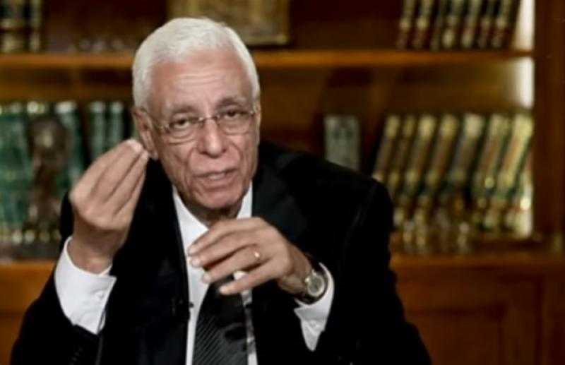حسام موافي يكشف العلاقة بين غدة البخ والانفعال وألم المعدة