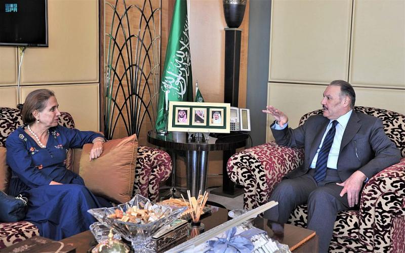 سفير المملكة لدى مصر يلتقي نظيرته الكولومبية