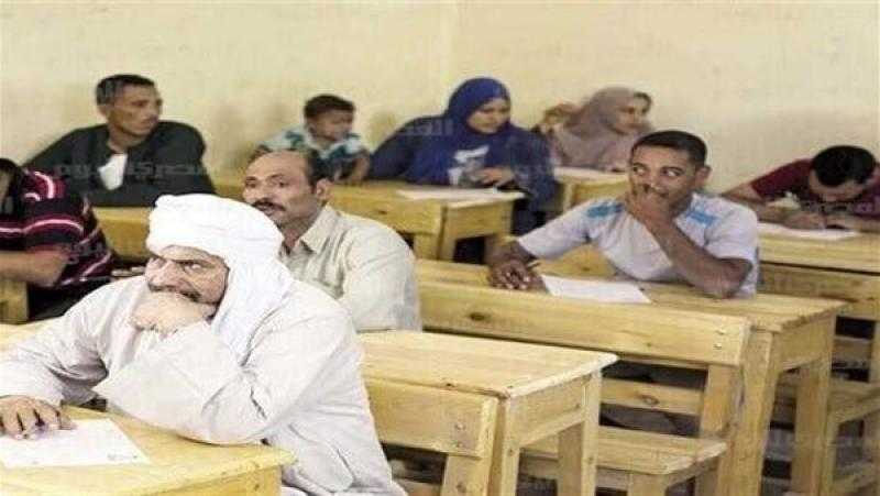 تفاصيل خطة «تعليم الكبار» للقضاء على الأمية
