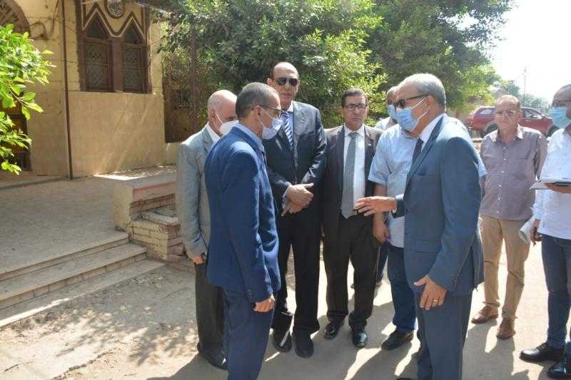 محافظ القليوبية يعلن تدشين مشروع انشاء مبني جديد للإدارة الزراعية ومجمع لمواقف السيارات بمدينة كفر شكر