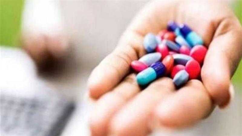 تفاصيل طرح أول مضاد فيروسي ضد كورونا في الصيدليات