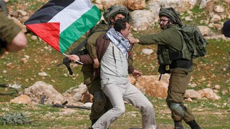 تشييع جثمان الشهيد الفلسطيني الفتى أمجد أبو عليا في المغير