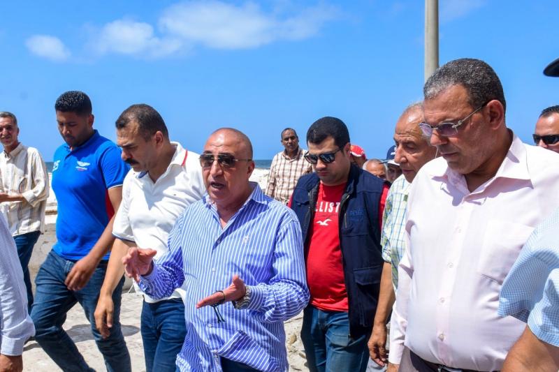 ذو خطورة عالية.. محافظ الإسكندرية يعلن استمرار إغلاق شاطئ النخيل| صور