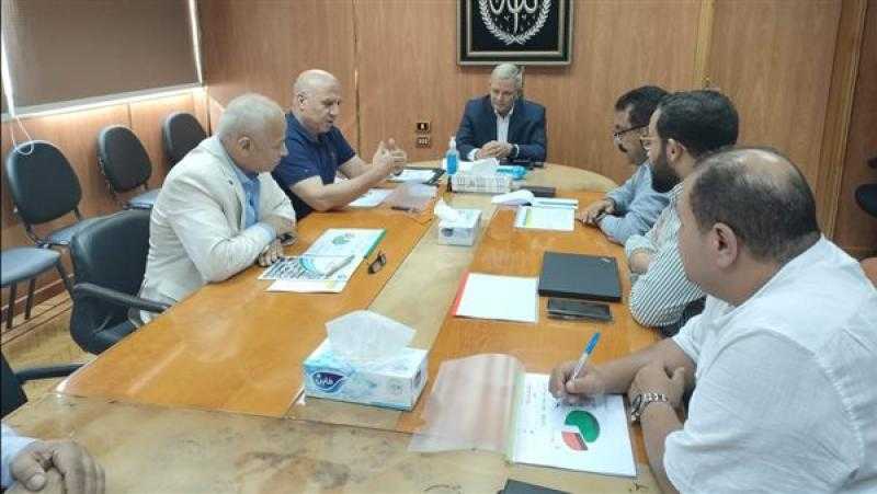 توجيه بسرعة الانتهاء من وصلات الصرف المنزلية في قرى «حياة كريمة» بالبحيرة