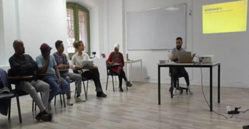 صناعة وتخطيط العمل الفني فى ورش عمل بافريكايرو