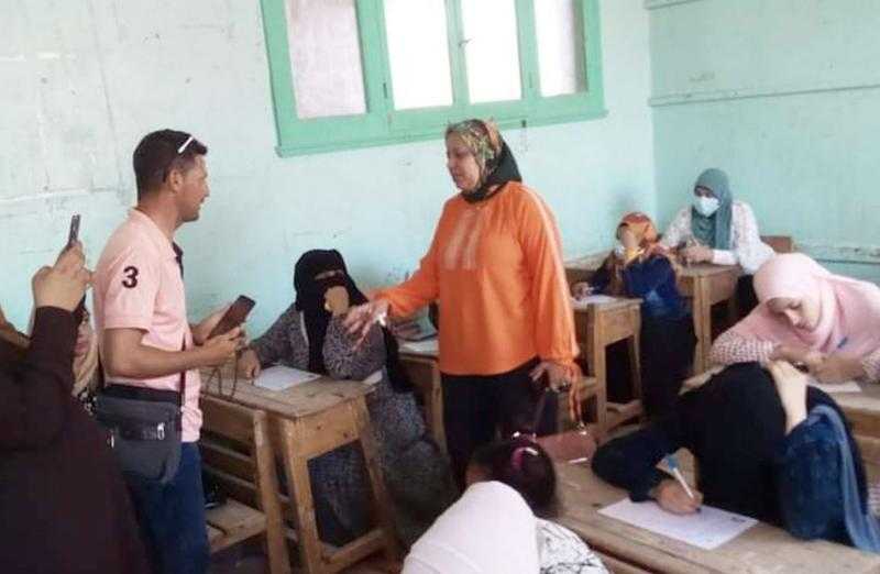 «الشباب والرياضة» بأسيوط تعقد امتحانات محو أمية لـ 736 دارسا في مركز البداري