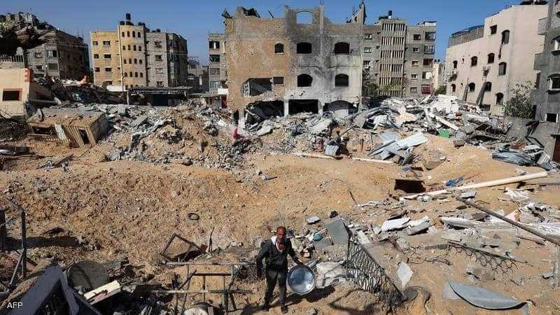 إعلام عبري: إطلاق أكثر من 200 صاروخ من غزة على إسرائيل منذ أمس الجمعة