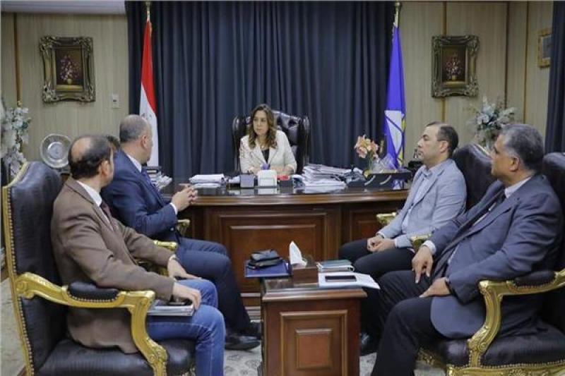 خط أحمر