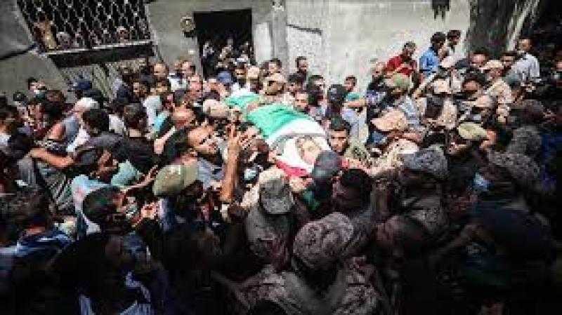 استشهاد فلسطينيين خلال قصف إسرائيلي قرب مقبرة الفالوجة شمال قطاع غزة