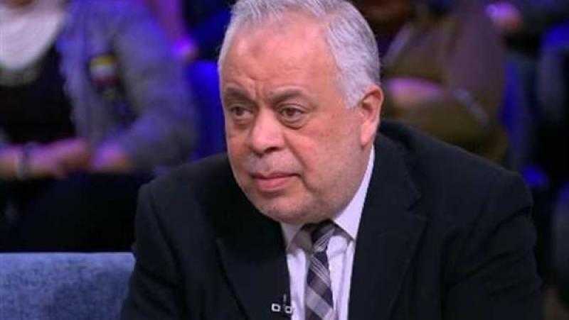نقيب الممثلين يكشف تفاصيل مكالمته مع الفنان عادل إمام .. فيديو