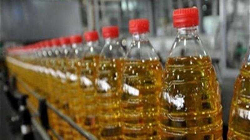 ”التموين” تتعاقد على شراء 35 ألف طن زيت طعام لطرحه على البطاقات