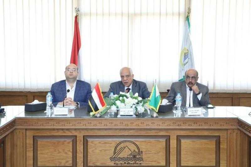 محافظ الجيزة: 7 محاور مرورية عملاقة تحقق نقلة تنموية كبيرة في المحافظة