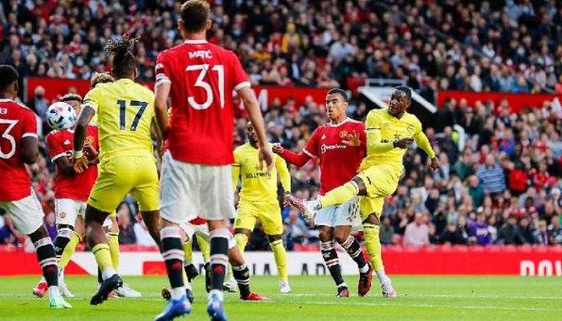 التشكيل المتوقع لمباراة مانشستر يونايتد وبرينتفورد اليوم في الدوري الإنجليزي