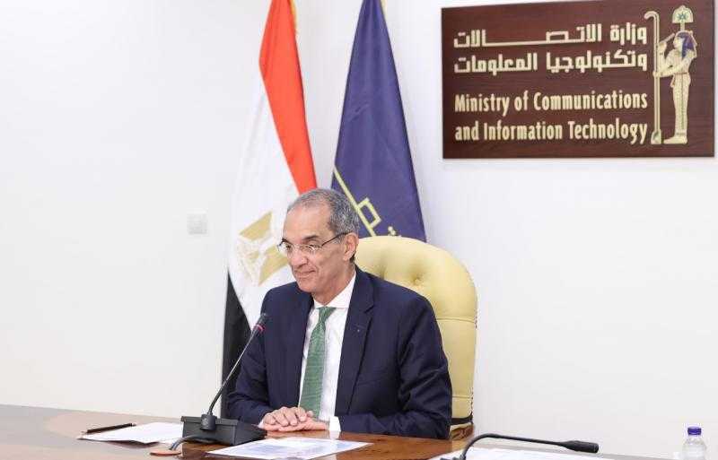 السيرة الذاتية لوزير الاتصالات وتكنولوجيا المعلومات الدكتور عمرو طلعت بعد تجديد الثقة