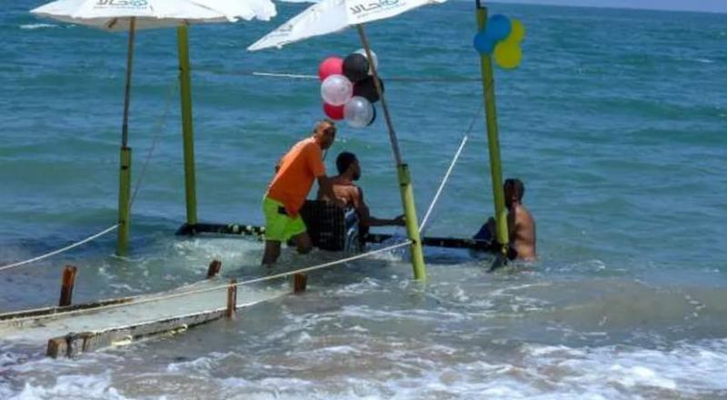 شاطئ ذوي الهمم يستقبل 150 طفلا من مرضى الشلل الدماغي في الإسكندرية