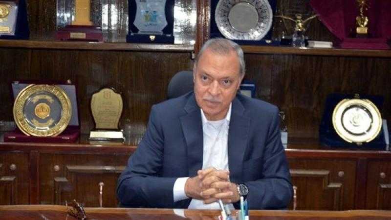 محافظ القليوبية يتابع انتظام مواقف السيارات ومحطات الوقود