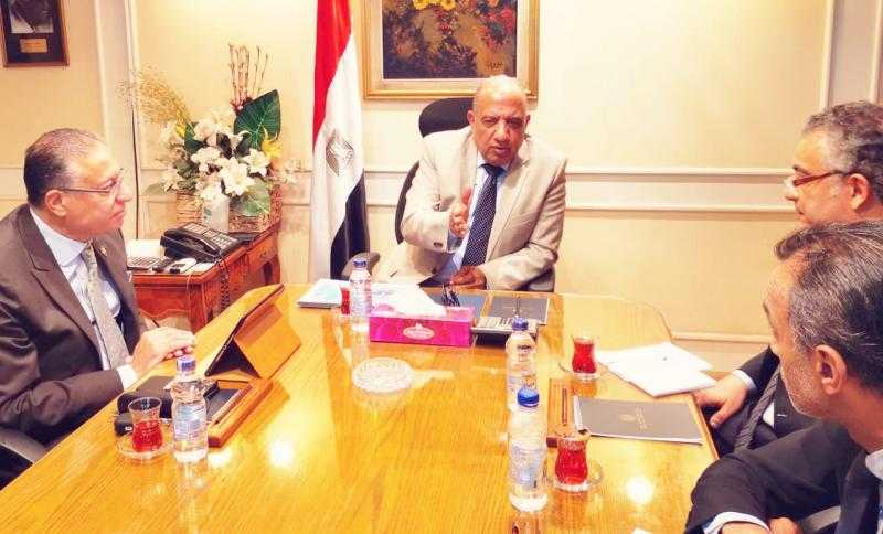 وزير قطاع الأعمال العام يبدأ سلسلة من اللقاءات مع قيادات الشركات القابضة