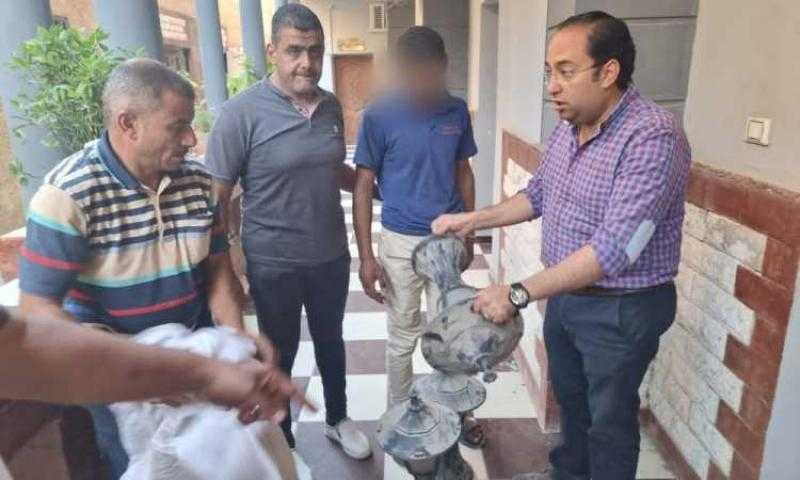 الجيزة: ضبط المتهم بسرقة مهمات الإنارة بممشى المريوطية السياحى