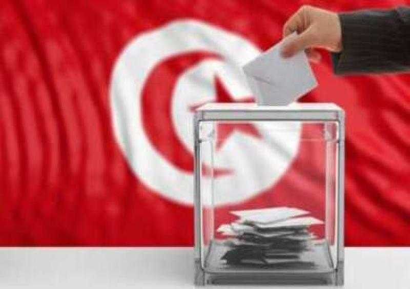 هيئة الانتخابات في تونس تحث الرئيس سعيد على إصدار قانون انتخابي تمهيدا للانتخابات البرلمانية المبكرة