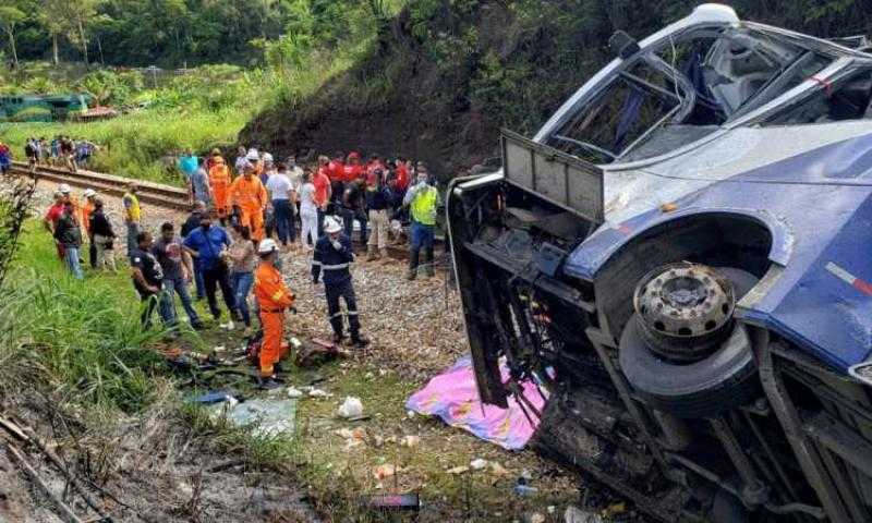 مصرع 9 جنود من الجيش الباكستانى بعد سقوط شاحنة فى وادى كشمير