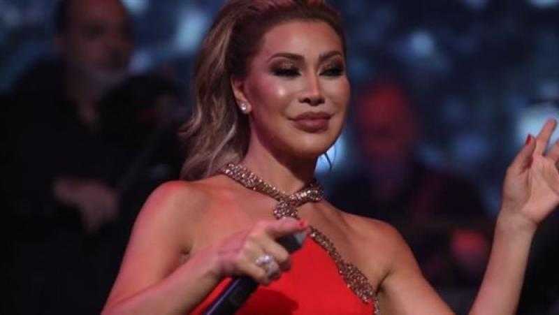 نوال الزغبي ترد على انتقادات غنائها في «كباريه»